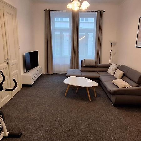 City Center Apartment Thomas No1 Praga Esterno foto